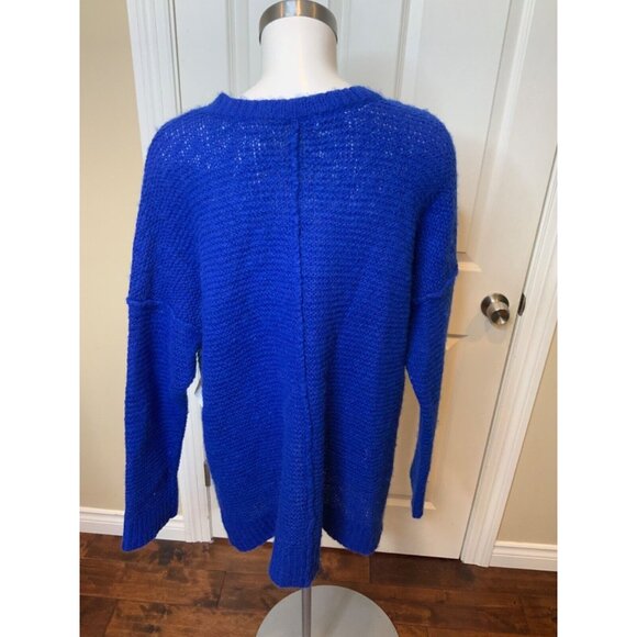 Michael Kors Blue Wool V-Neck Sweater, Size 3X - Picture 4 of 5